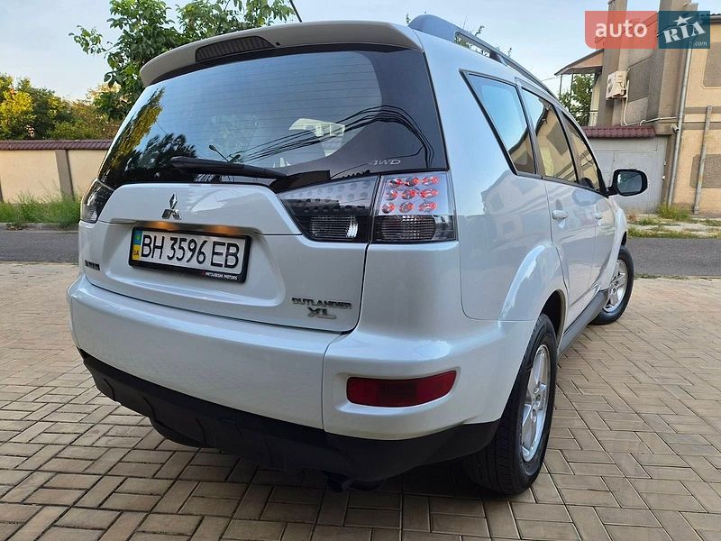 Фото Mitsubishi Outlander XL з оголошення AUTO.RIA