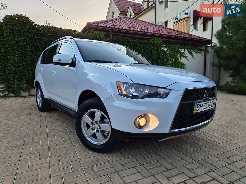 Фото Mitsubishi Outlander XL з оголошення AUTO.RIA