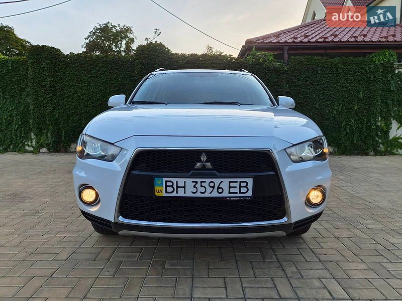 Фото Mitsubishi Outlander XL з оголошення AUTO.RIA