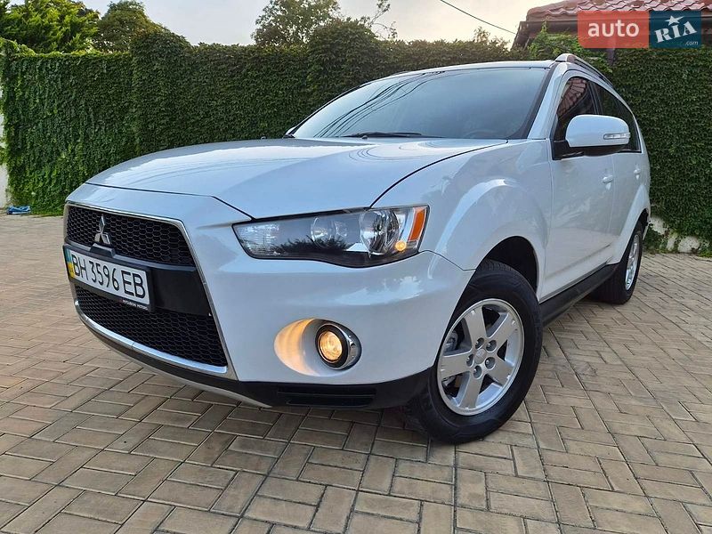 Фото Mitsubishi Outlander XL з оголошення AUTO.RIA