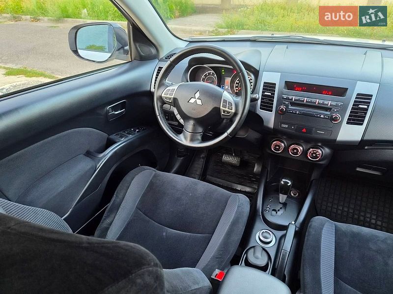 Фото Mitsubishi Outlander XL з оголошення AUTO.RIA