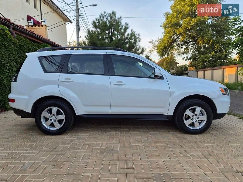 Фото Mitsubishi Outlander XL з оголошення AUTO.RIA