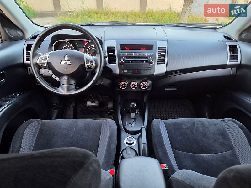 Фото Mitsubishi Outlander XL з оголошення AUTO.RIA