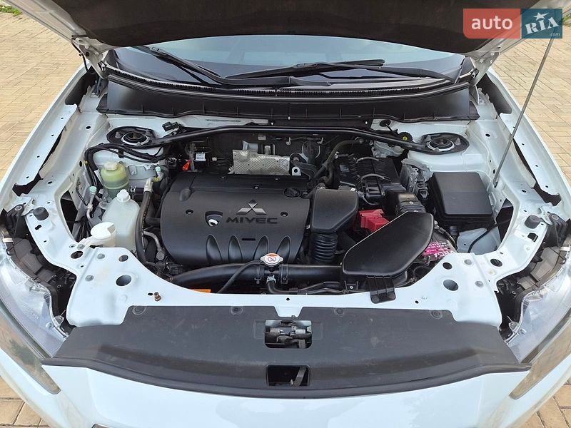 Фото Mitsubishi Outlander XL з оголошення AUTO.RIA