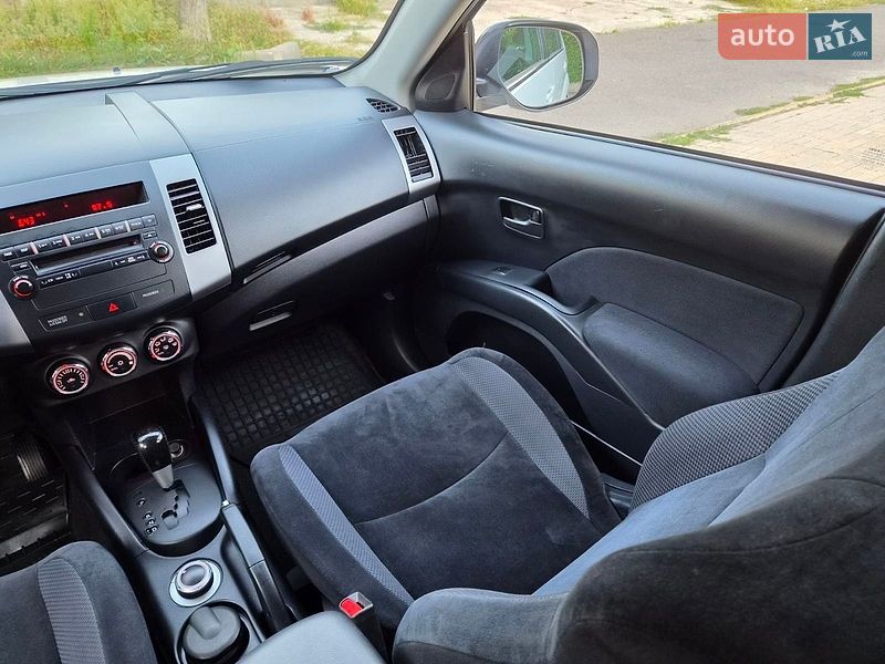 Фото Mitsubishi Outlander XL з оголошення AUTO.RIA