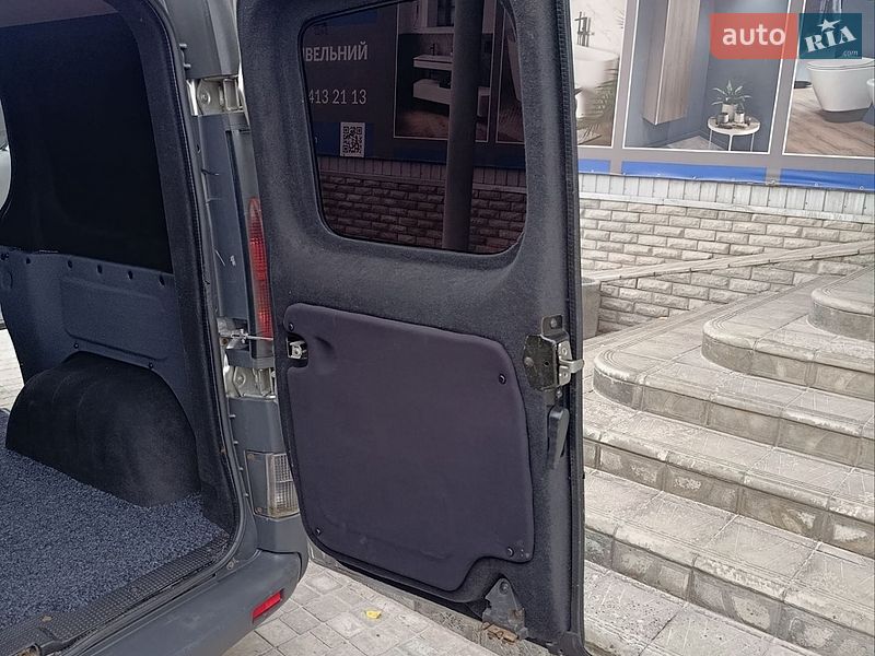 Фото Renault Trafic з оголошення AUTO.RIA