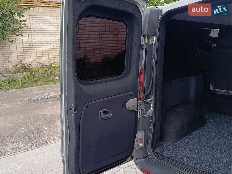 Фото Renault Trafic з оголошення AUTO.RIA