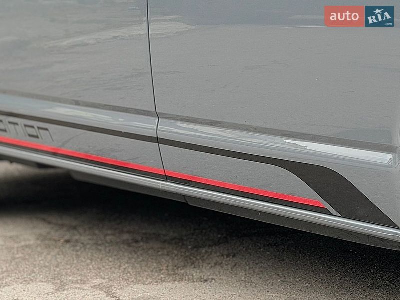 Фото Volkswagen Multivan з оголошення AUTO.RIA