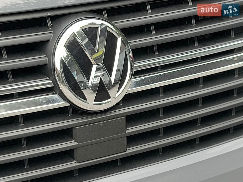 Фото Volkswagen Multivan з оголошення AUTO.RIA