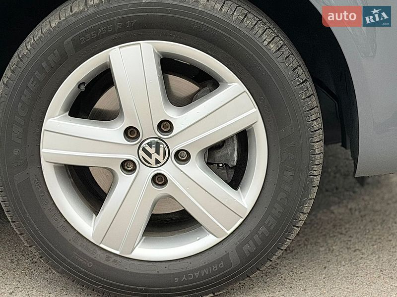Фото Volkswagen Multivan з оголошення AUTO.RIA