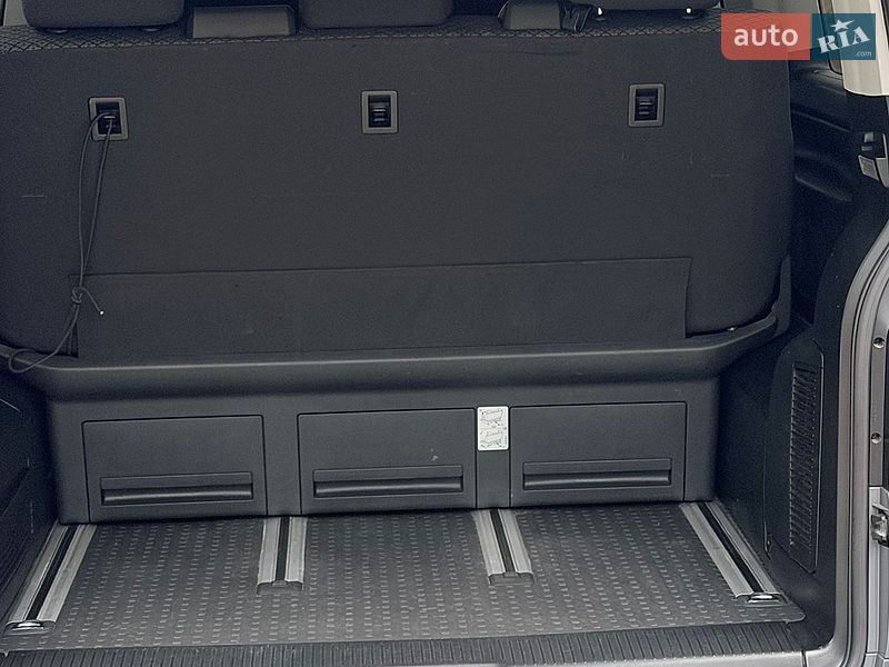 Фото Volkswagen Multivan з оголошення AUTO.RIA