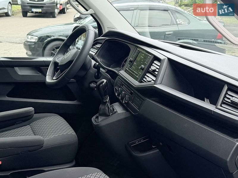 Фото Volkswagen Multivan з оголошення AUTO.RIA