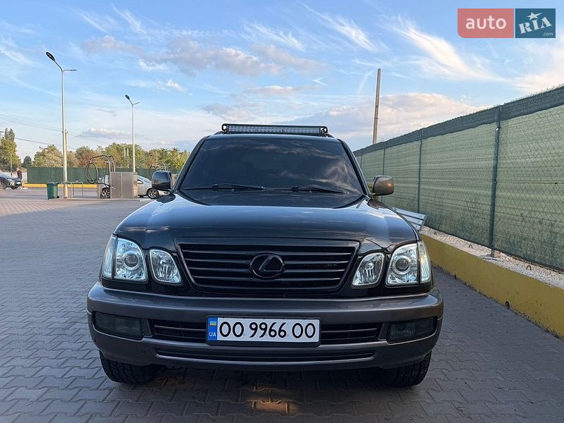Фото Lexus LX з оголошення AUTO.RIA