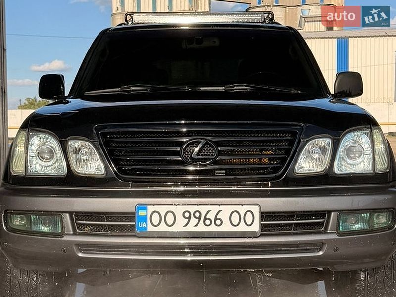 Фото Lexus LX з оголошення AUTO.RIA