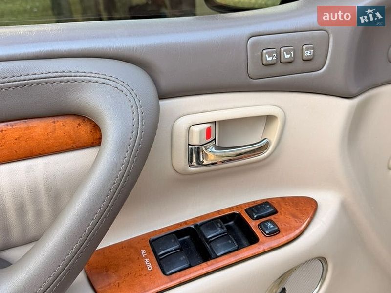 Фото Lexus LX з оголошення AUTO.RIA