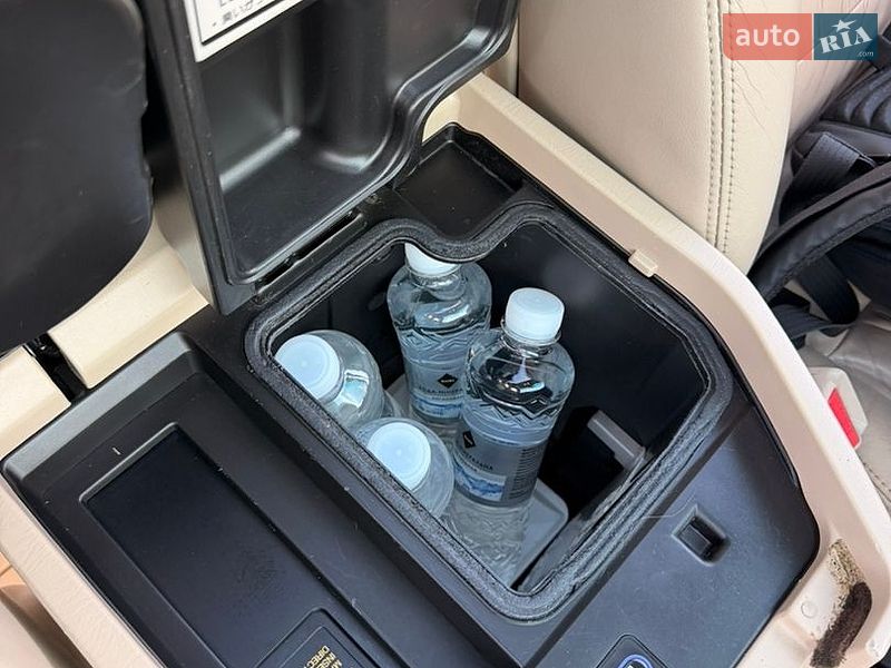 Фото Lexus LX з оголошення AUTO.RIA