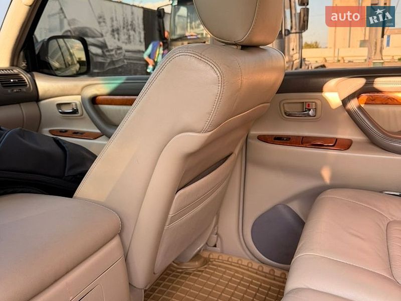 Фото Lexus LX з оголошення AUTO.RIA
