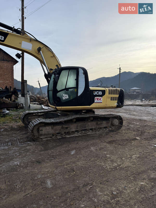 Фото JCB 220 з оголошення AUTO.RIA