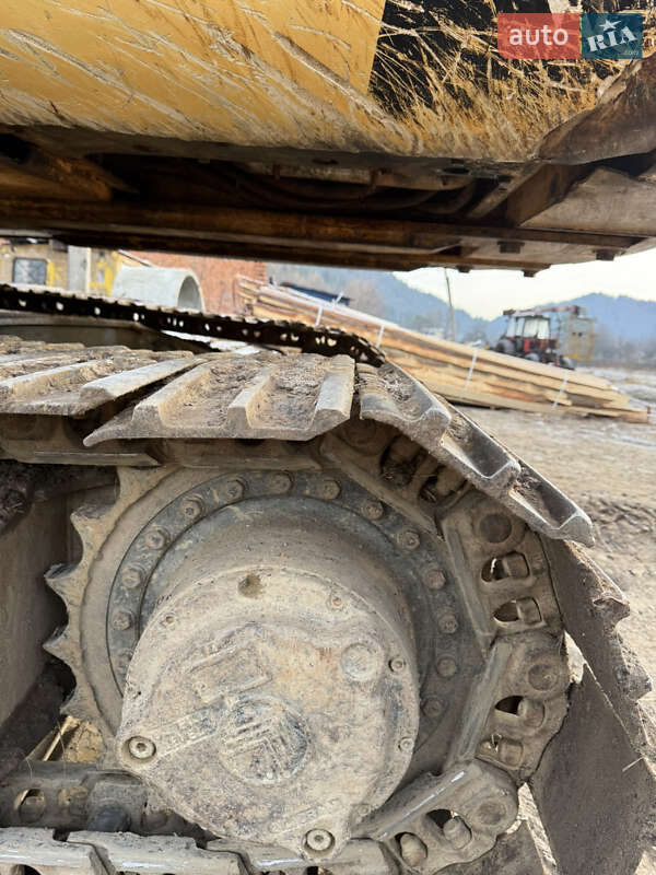 Фото JCB 220 з оголошення AUTO.RIA