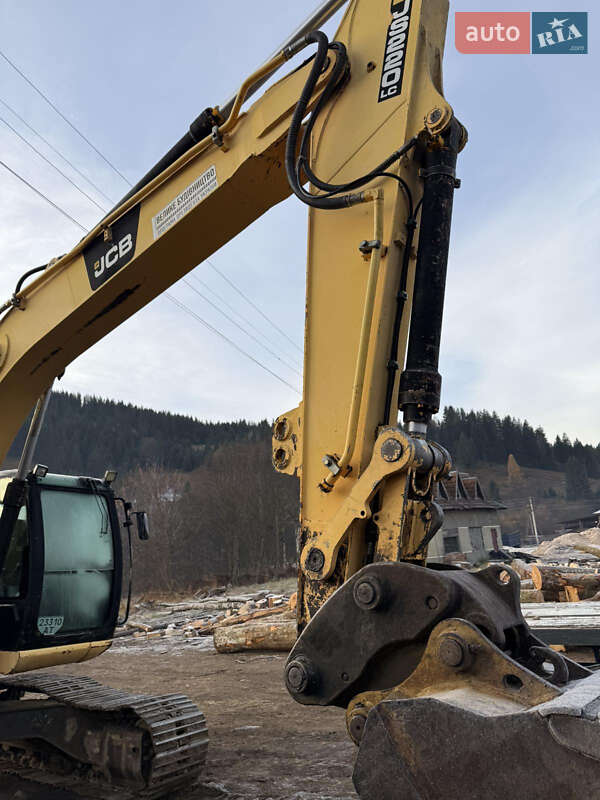 Фото JCB 220 з оголошення AUTO.RIA