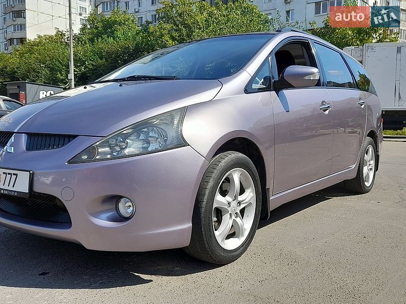 Фото Mitsubishi Grandis з оголошення AUTO.RIA