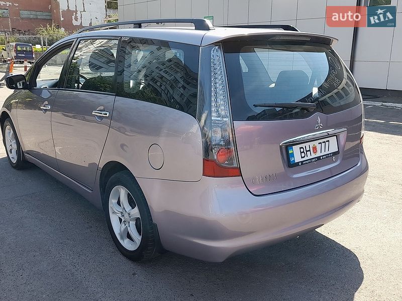 Фото Mitsubishi Grandis з оголошення AUTO.RIA