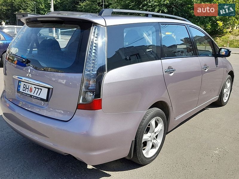 Фото Mitsubishi Grandis з оголошення AUTO.RIA