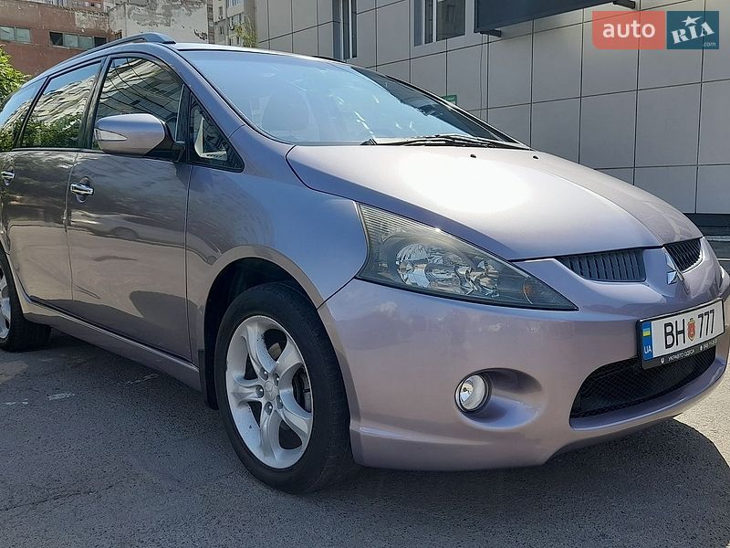 Фото Mitsubishi Grandis з оголошення AUTO.RIA