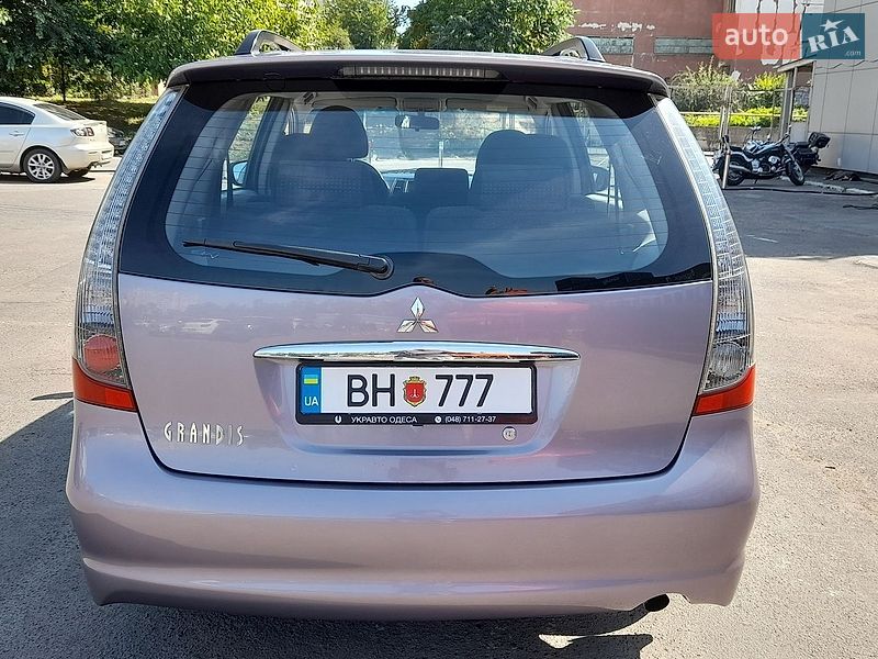 Фото Mitsubishi Grandis з оголошення AUTO.RIA