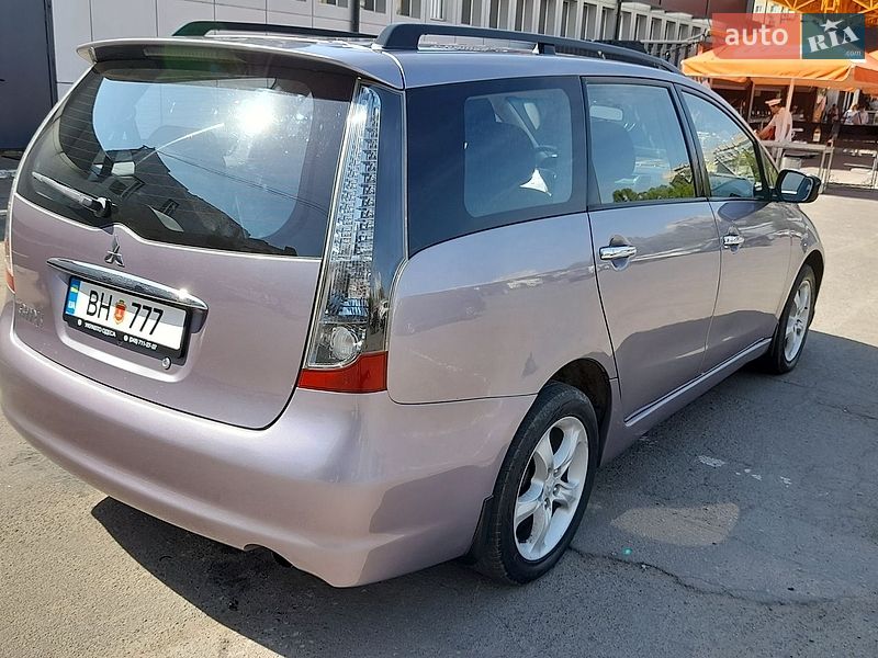 Фото Mitsubishi Grandis з оголошення AUTO.RIA