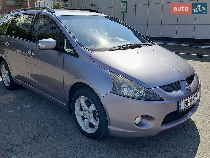 Фото Mitsubishi Grandis з оголошення AUTO.RIA