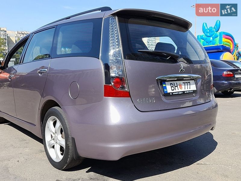 Фото Mitsubishi Grandis з оголошення AUTO.RIA