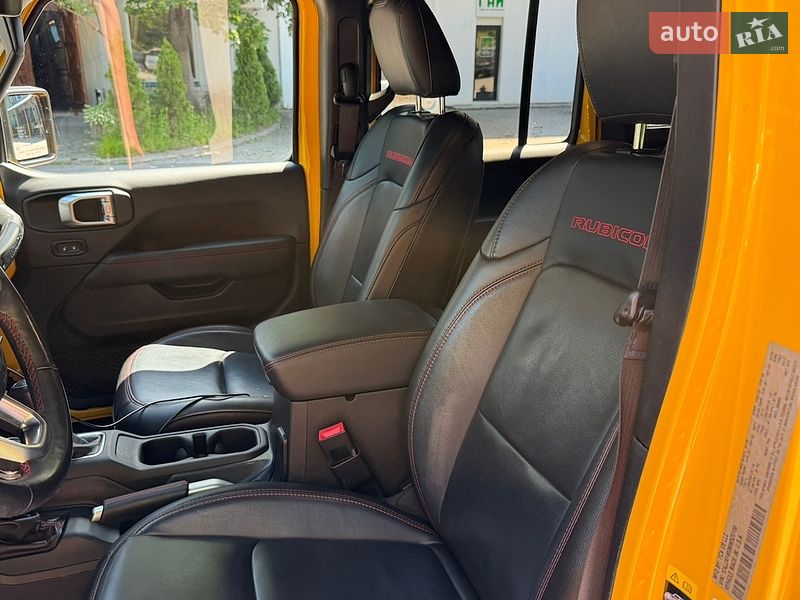 Фото Jeep Wrangler з оголошення AUTO.RIA
