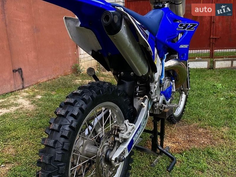 Фото Yamaha YZ 250 з оголошення AUTO.RIA