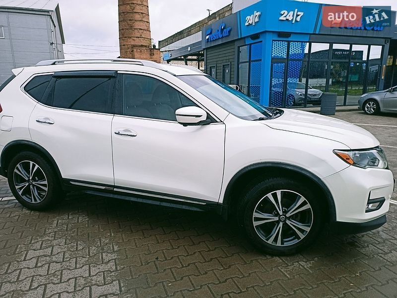 Фото Nissan Rogue з оголошення AUTO.RIA