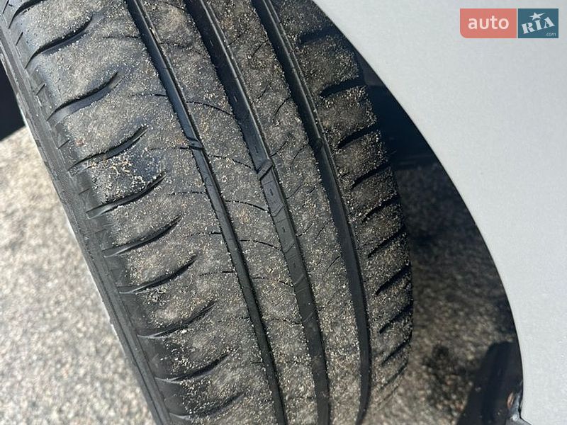 Фото Hyundai Elantra з оголошення AUTO.RIA