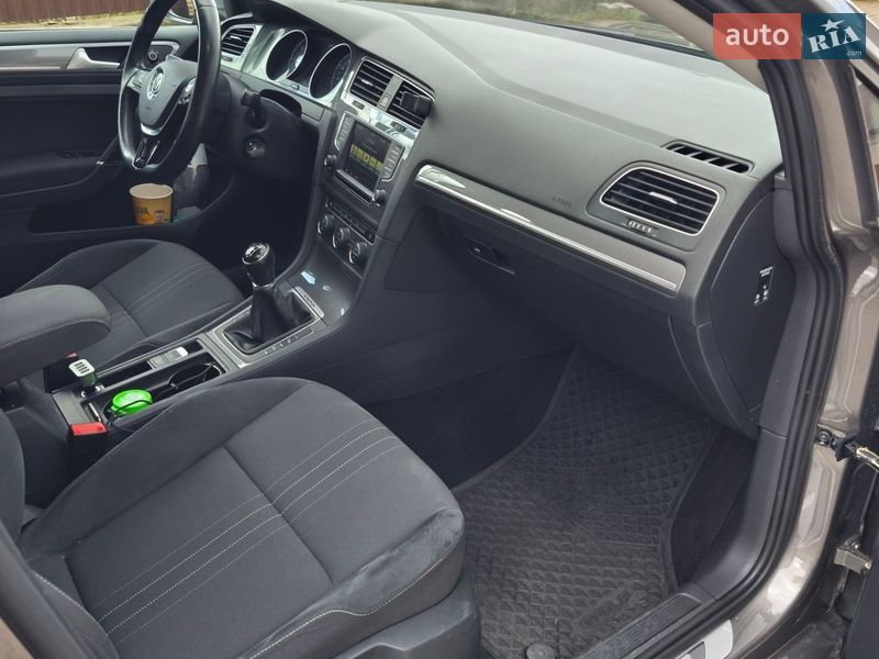 Фото Volkswagen Golf Alltrack з оголошення AUTO.RIA
