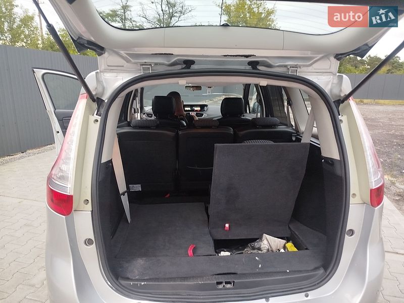 Фото Renault Scenic з оголошення AUTO.RIA