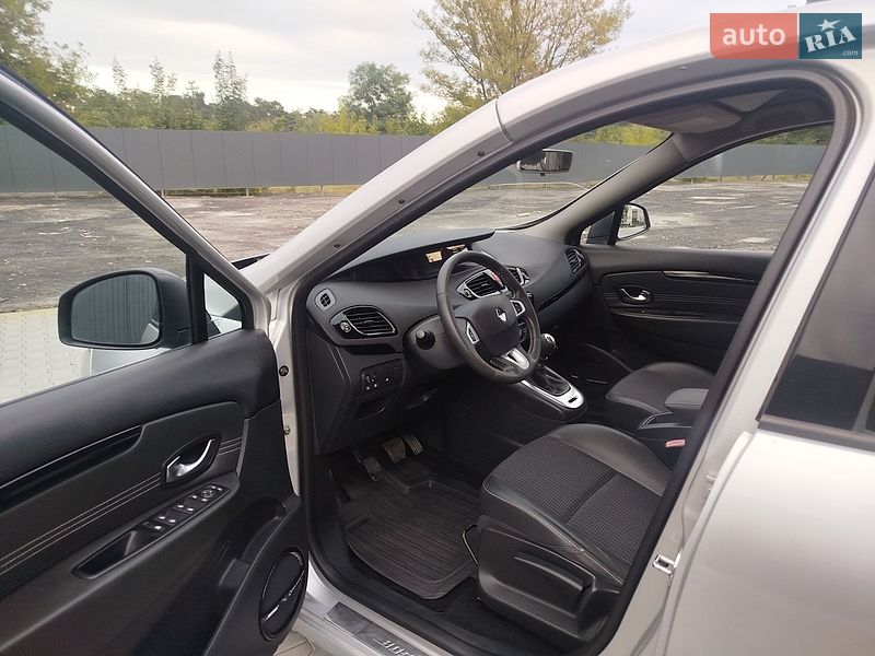 Фото Renault Scenic з оголошення AUTO.RIA