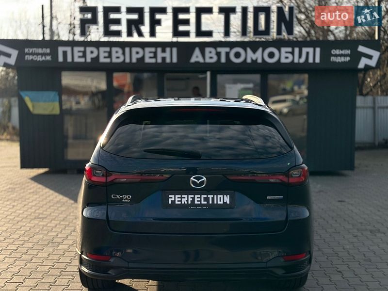 Фото Mazda CX-90 з оголошення AUTO.RIA
