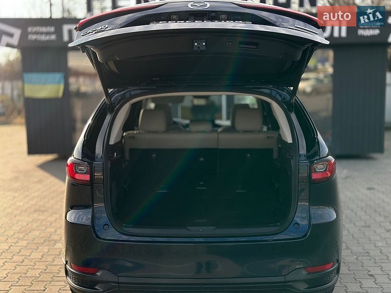 Фото Mazda CX-90 з оголошення AUTO.RIA