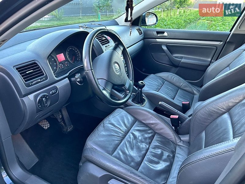 Фото Volkswagen Golf з оголошення AUTO.RIA