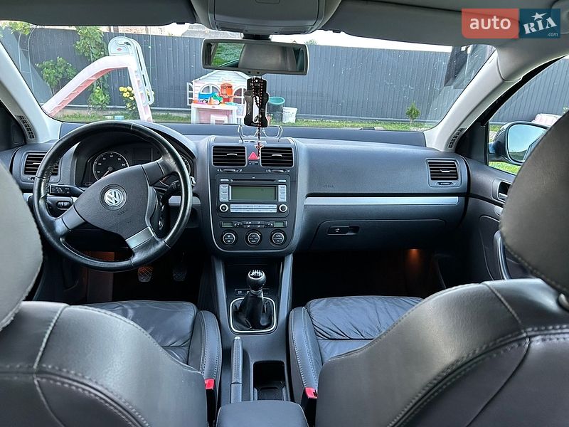 Фото Volkswagen Golf з оголошення AUTO.RIA