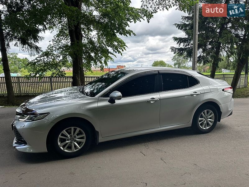 Фото Toyota Camry з оголошення AUTO.RIA