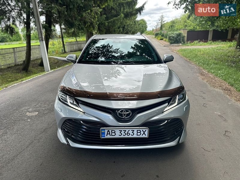 Фото Toyota Camry з оголошення AUTO.RIA