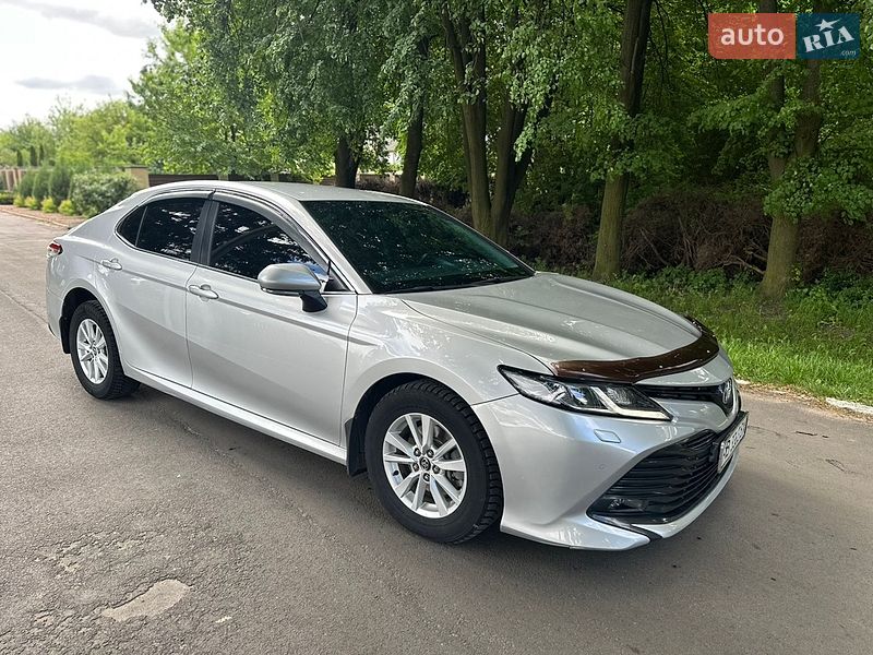 Фото Toyota Camry з оголошення AUTO.RIA