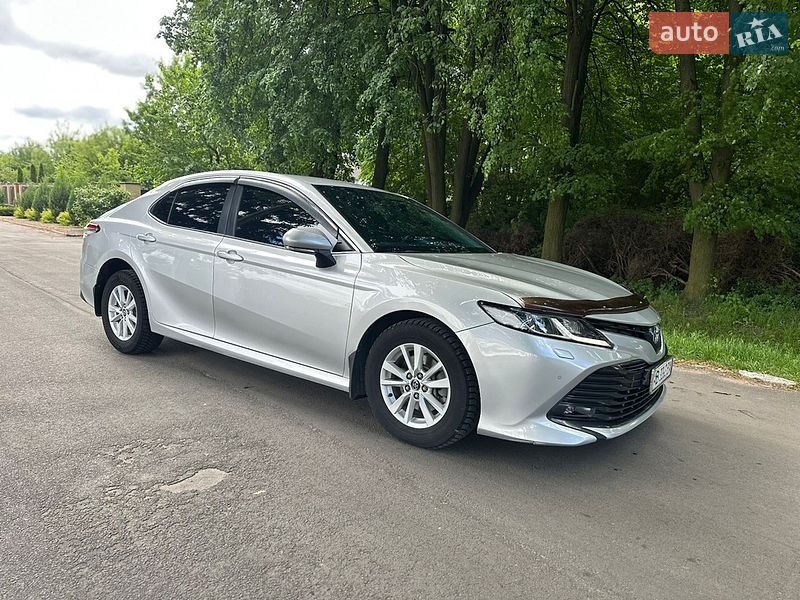 Фото Toyota Camry з оголошення AUTO.RIA