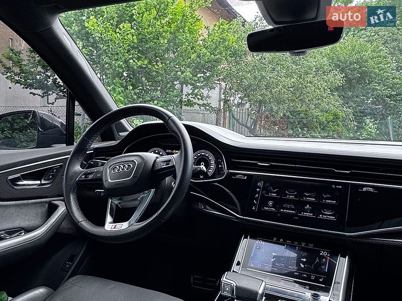 Фото Audi SQ7 з оголошення AUTO.RIA