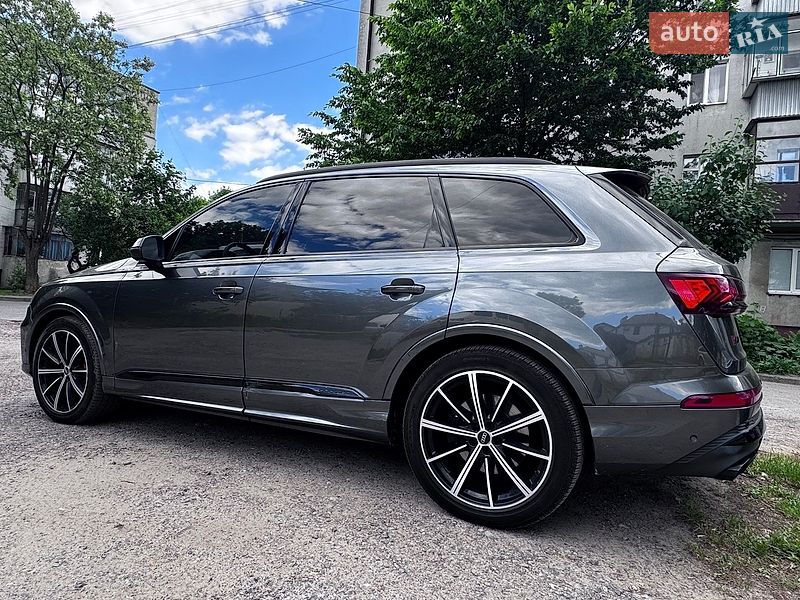 Фото Audi SQ7 з оголошення AUTO.RIA