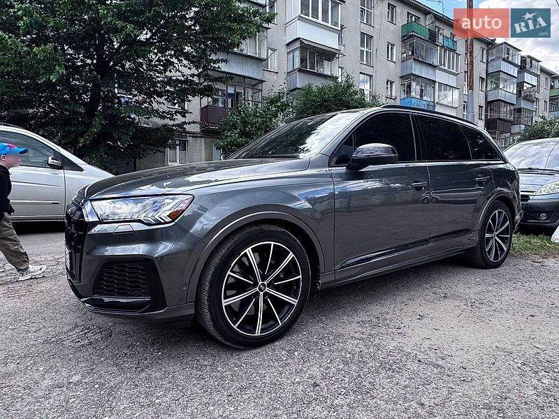 Фото Audi SQ7 з оголошення AUTO.RIA